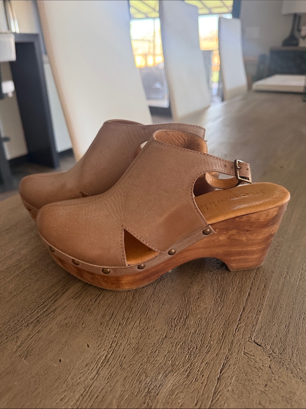 Sundance catalog company, FIVE WORLDS  leather women’s size 8